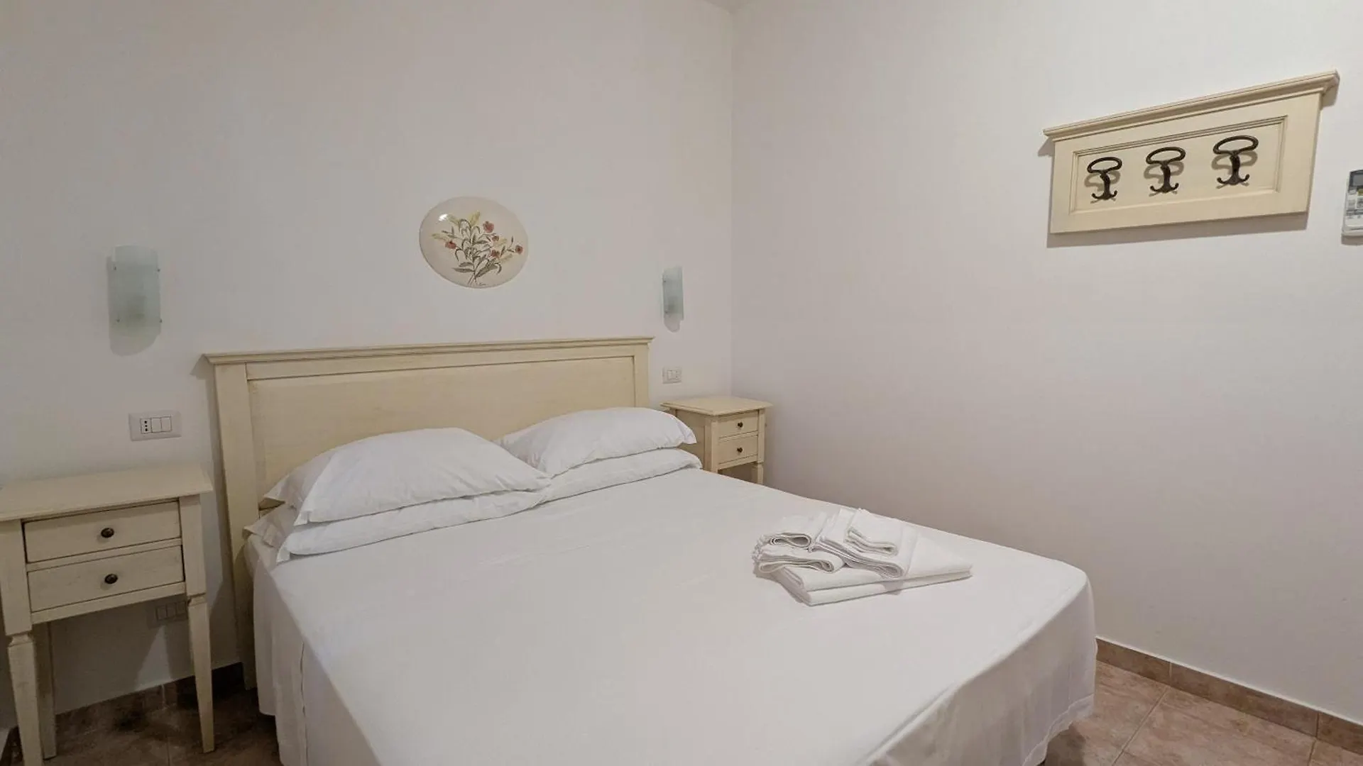 Hotel Il Cipresso Capalbio 0*,
