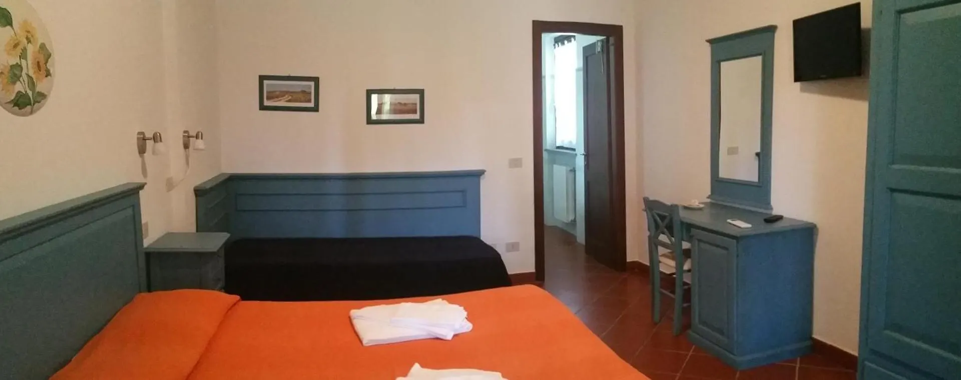 Hotel Il Cipresso Capalbio 0*,